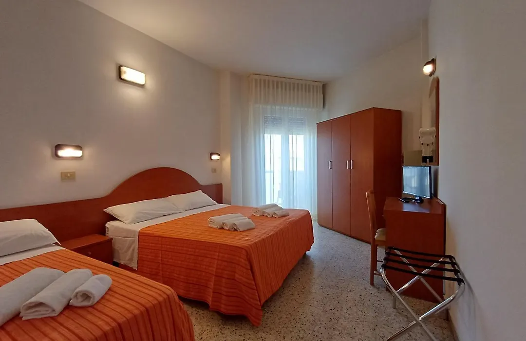 Hotel Delfino Riccione-1
